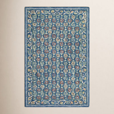 Manor Hand-Tufted Floral Pattern Rug