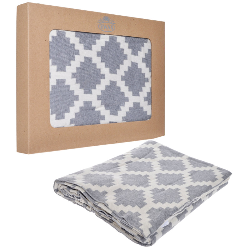 Gertz Geometric Quilted Blanket