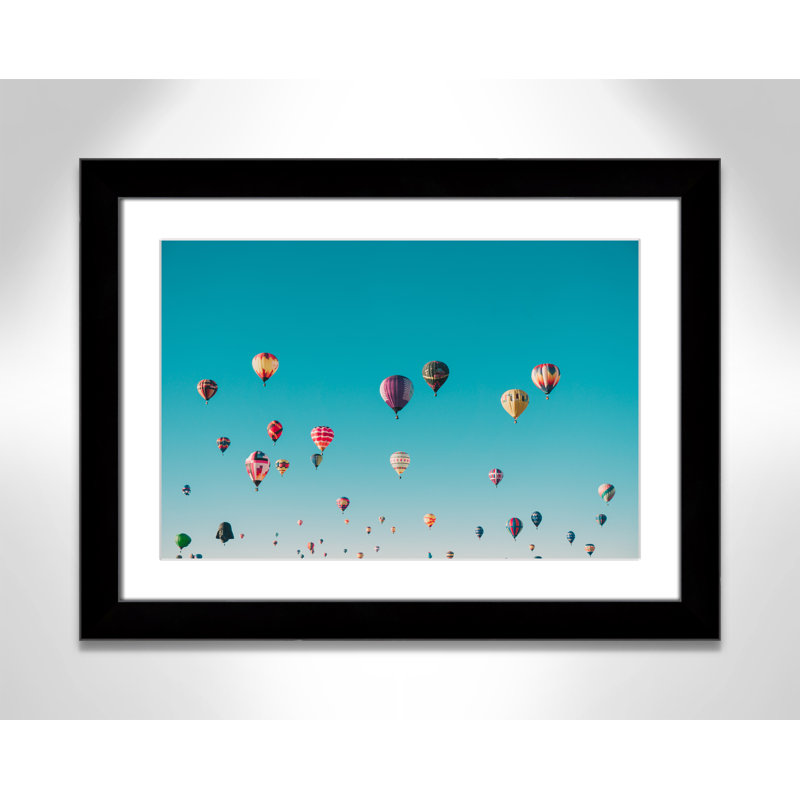 Estampe « Sky Symphony » d'Ian Dooley, Blanc, Cadre cubique noir, H 18,5 po x l 24,5 po x P 1,25 po