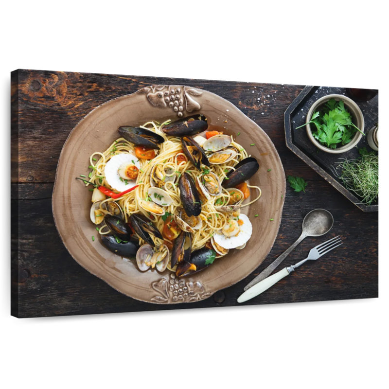 Yarlin Simple Seafood Pasta, 8" H x 12" W