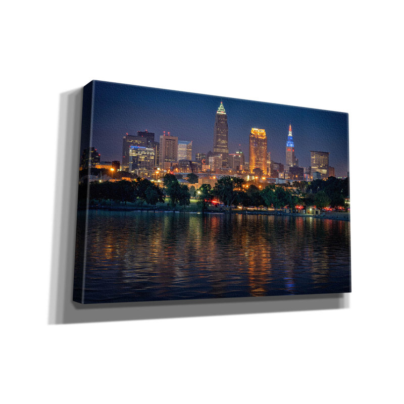 «Cleveland At Night» par Rick Berk, art mural sur toile, H 12 po x l 18 po x P 0,75 po