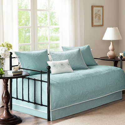 Blue Reversible Daybed Cover , 6, Twin Mattress Fit, Medallion Pattern, Includes Cover, , 3 Shams, And Decorative Pillow 12X18