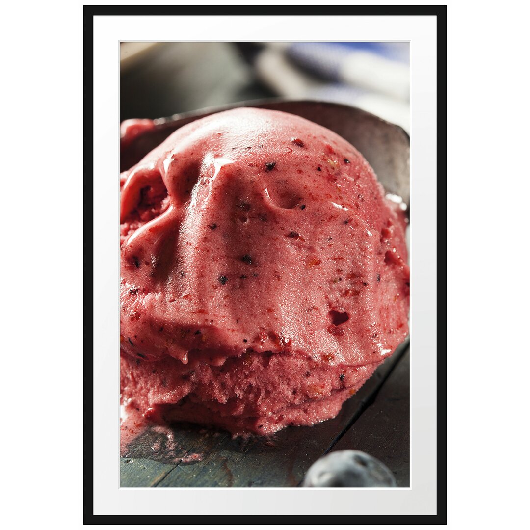 Gerahmtes Poster Köstliches Beeren Eis