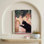 Chat noir douillet qui se lave les mains - Urban Studio