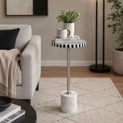Table d'appoint ronde en métal et marbre à rayures pour le salon ou les couloirs - Design de table de bout moderne pour canapé d'appoint - Blanc et noir