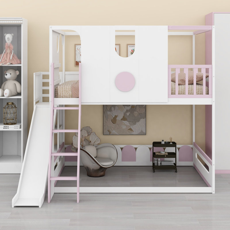 Lit mezzanine pour enfants avec glissade et aire de jeux inférieure polyvalente délimitée par des garde-corps, Full