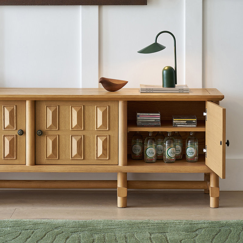 Meuble télé en bois de frêne de style rétro