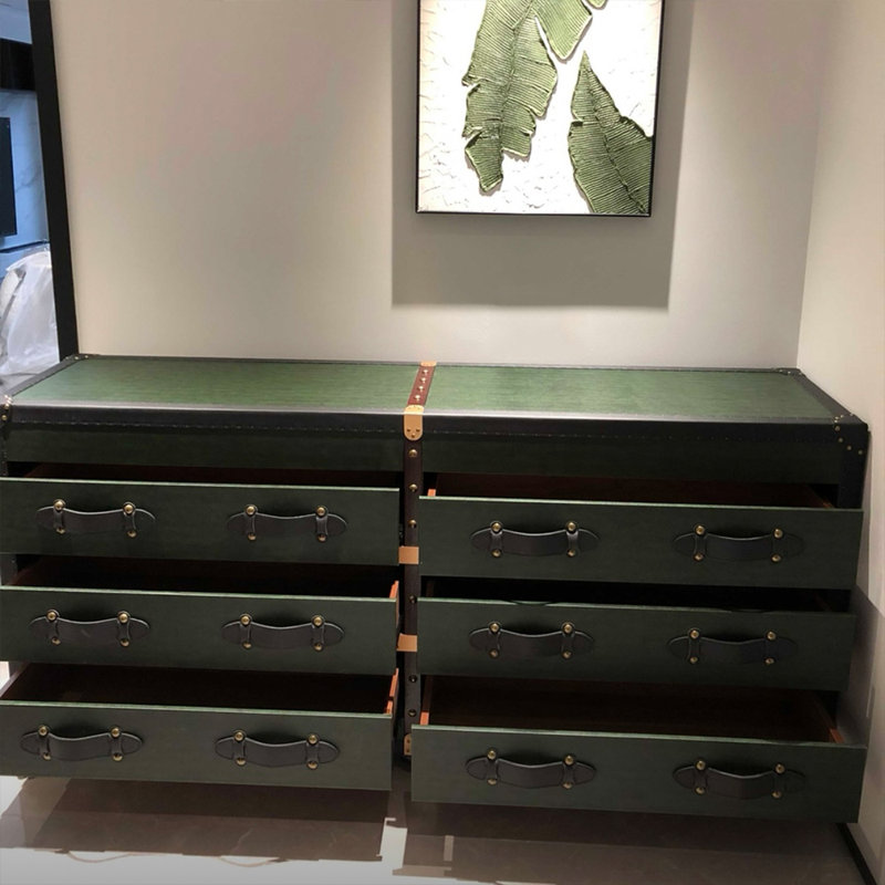 Commode de style chinois, H 34,6 po x l 63 po x P 19,7 po