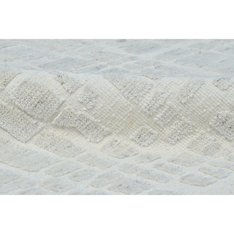 Area Rug in Gray, Rectangle 8' x 10'