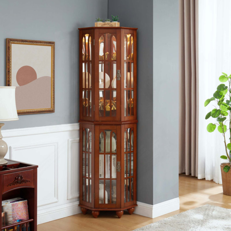 Vitrine d'angle avec 4 tablettes réglables en verre trempé et système d'éclairage, pieds en bois massif, panneau arrière en miroir en acrylique (ampoule E26 non incluse)