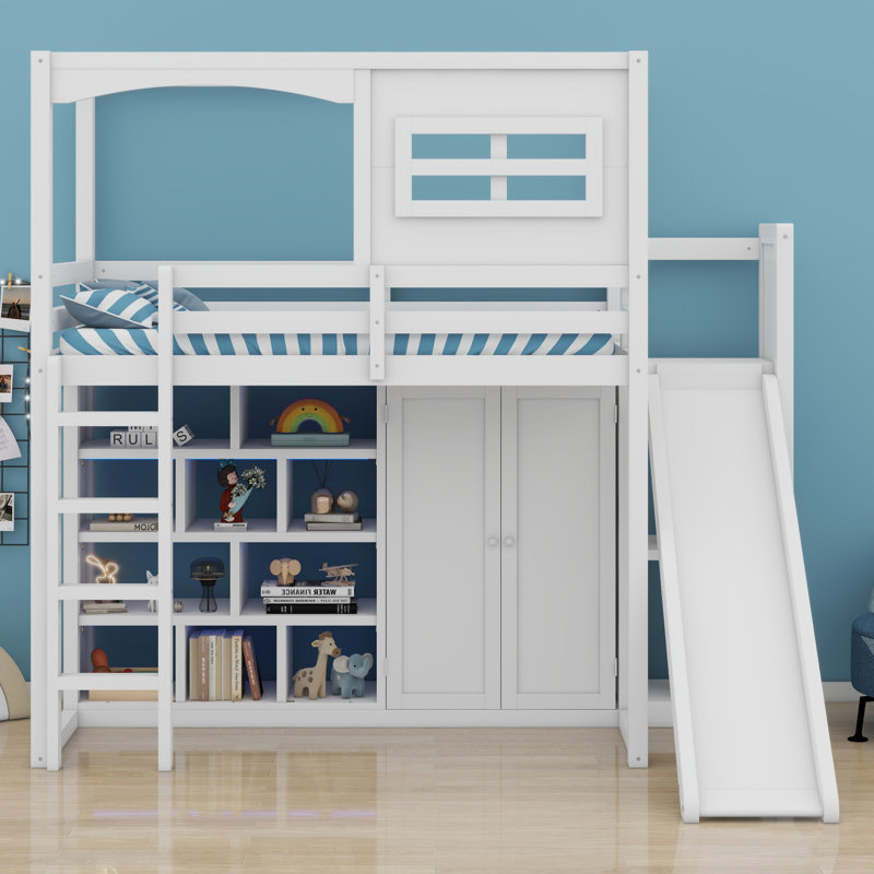 Lit mezzanine en bois avec garde-robe, tablettes de rangement, glissoire et DEL