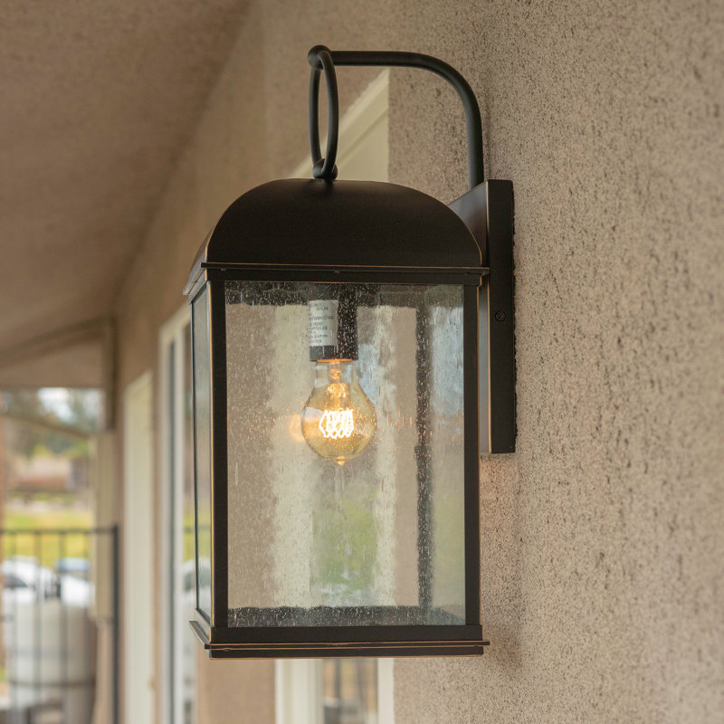 Lanterne murale noire Humansville Imperial, H 18,6 po x l 8,25 po x P 10 po
