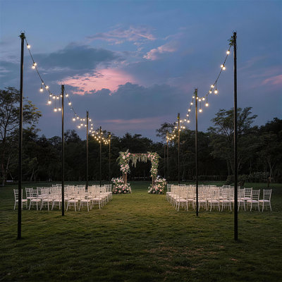 Ensemble de 4 supports métalliques robustes et ajustables de 3 m pour guirlandes lumineuses, résistants à la rouille et aux intempéries, idéaux pour les guirlandes, banderoles, lanternes et décorations extérieures. Parfait pour la terrasse, le jardin, la cour, les mariages et les fêtes.