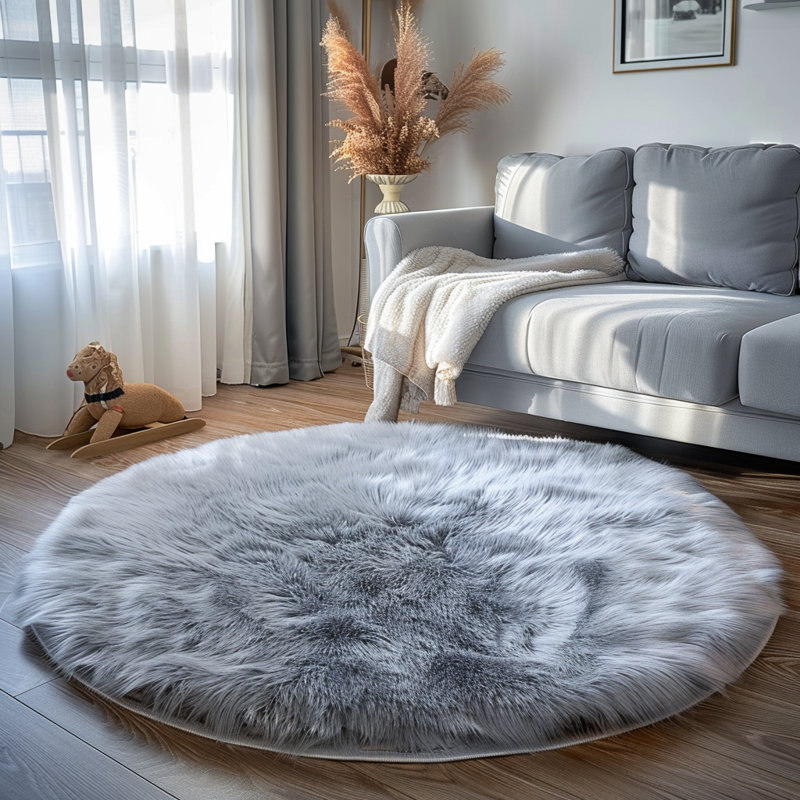 Gennine Faux Sheepskin Indoor Rug, Round 5'