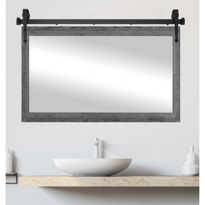 Miroir Gracie Oaks avec rail de porte de grange en acier