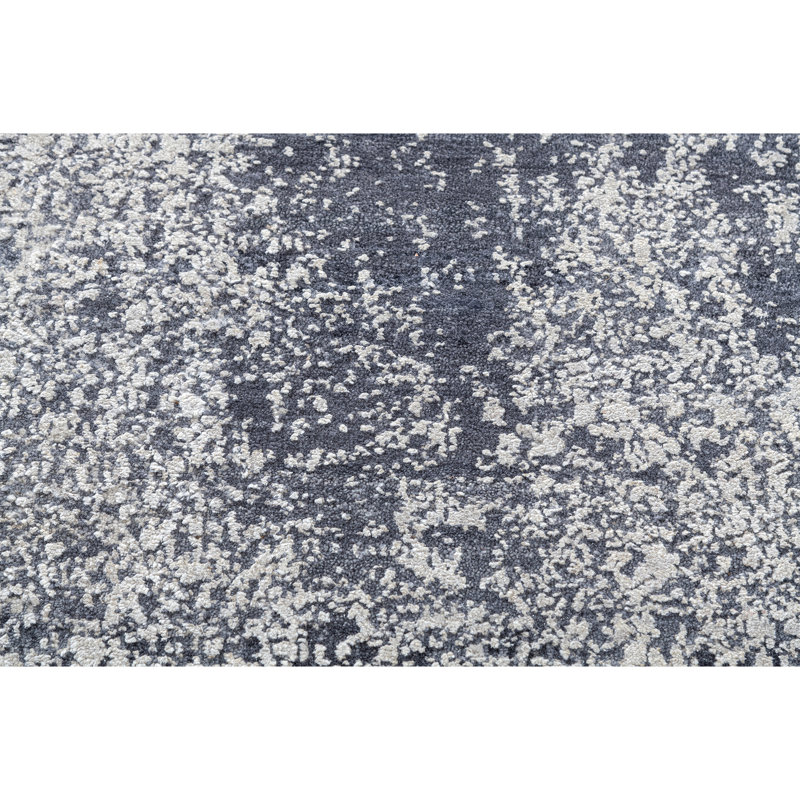 Handmade Silk and Wool Area Rug, Rectangle 5' x 8'