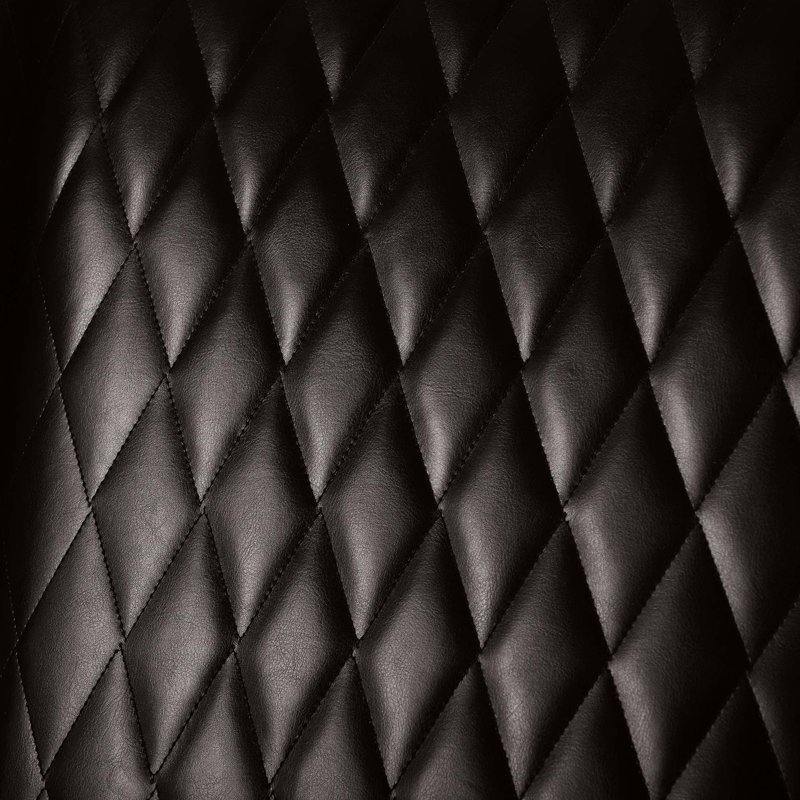 Chaise d'appoint moderne à haut dossier avec revêtement en similicuir et pieds en bois, Marron foncé