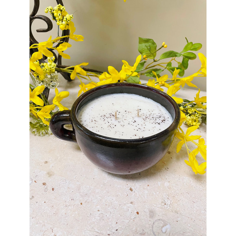 Bougie fantaisie parfumée à la cannelle et aux beignes et au café