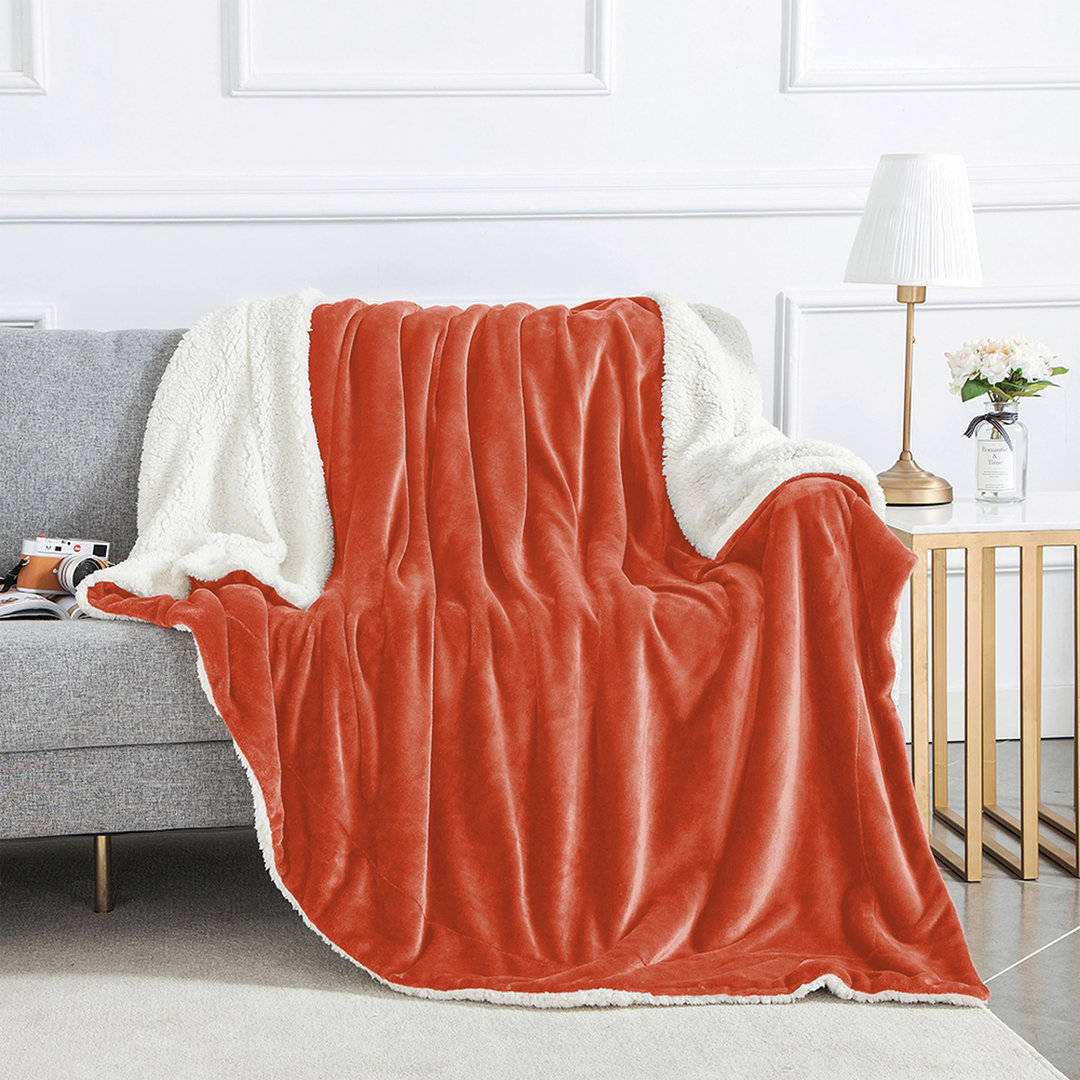 Super Soft Sherpa Fleece Blanket – Reversible Cozy Throw, 240 GSM