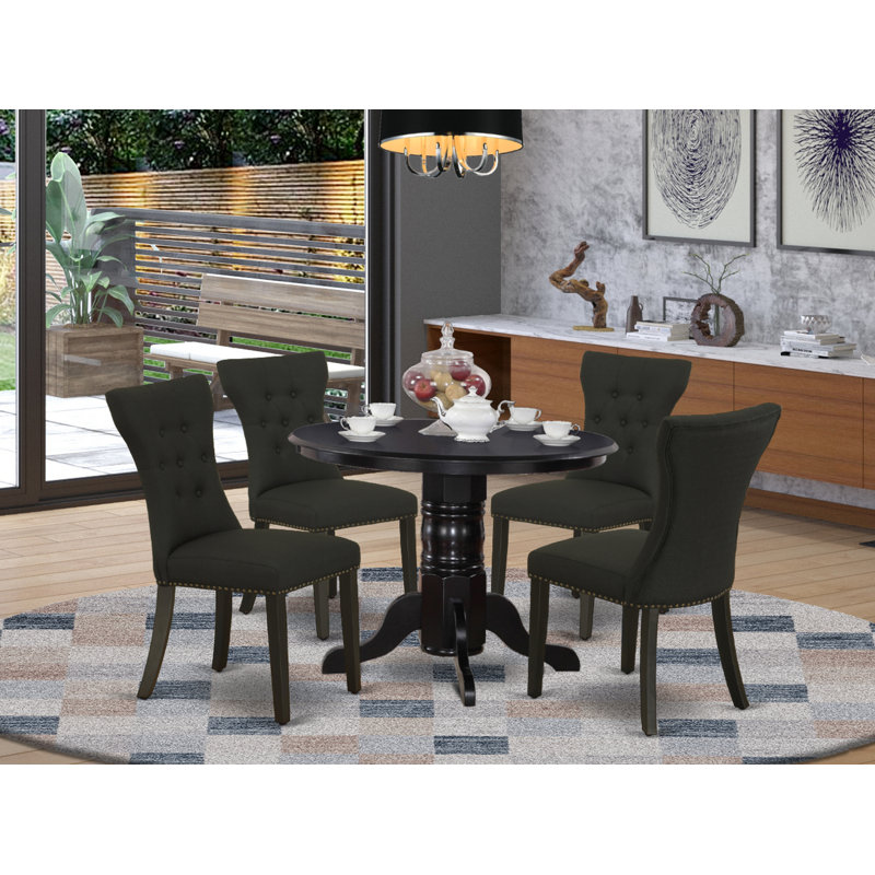 Ensemble de 5 pièces pour coin-repas pour 4 personnes comprenant une table de cuisine ronde avec piédestal et 4 chaises Parson rembourrées en tissu noir, noir