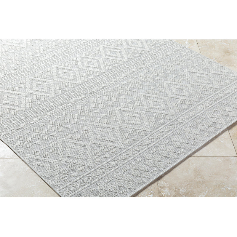 Rectangle Corderra Damask Machine Woven Polypropylene Plastic Indoor / Outdoor Area Rug in Ivory, Rectangle 5'3" x 7'