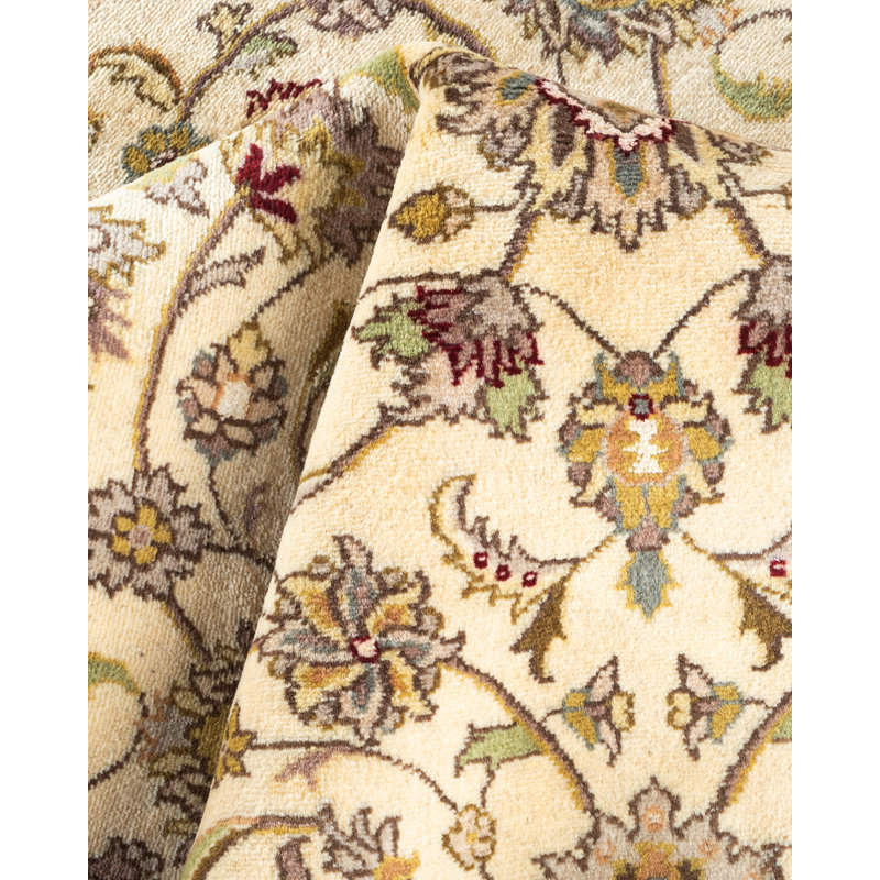 Classic One-of-a-Kind 4'2" x 6'3" Hand Knotted Area Rug