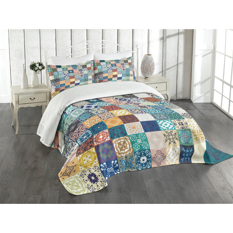 Colorful Quilted King Bedspread Set with Pillow Shams
