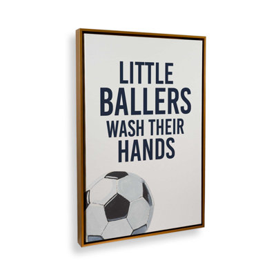 Les petites balleuses se lavent les mains