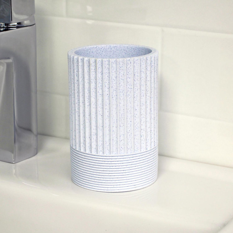 Shaniquah Bathroom Accessory Set