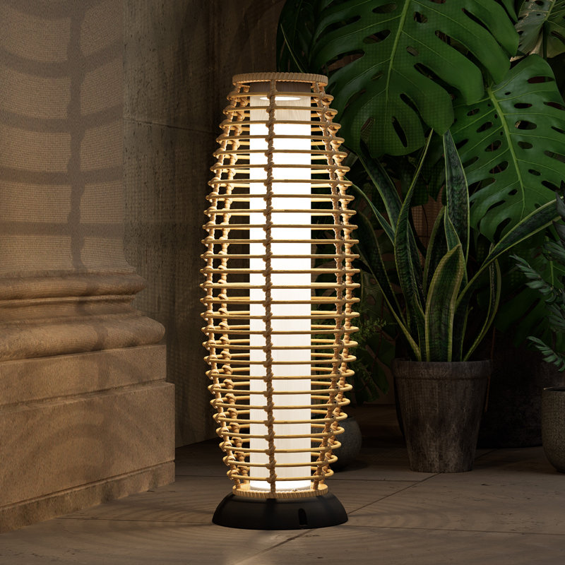 Lampe sur pied d'extérieur à énergie solaire 31,7 po Austin