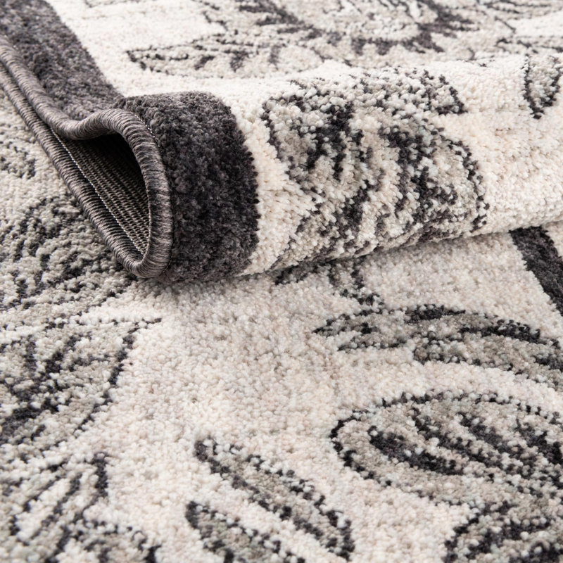 Policarpio Oriental Indoor Rug, Round 3'3"