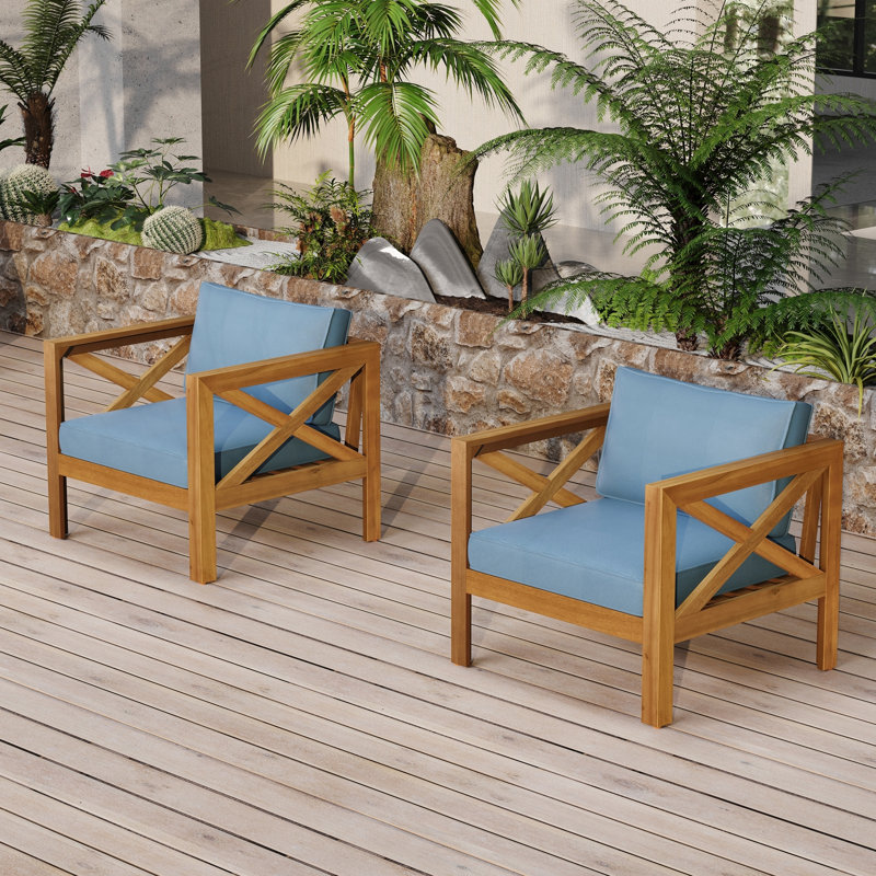 Ensemble de 2 fauteuils club en bois d'acacia avec coussins bleus, Blue Fabric