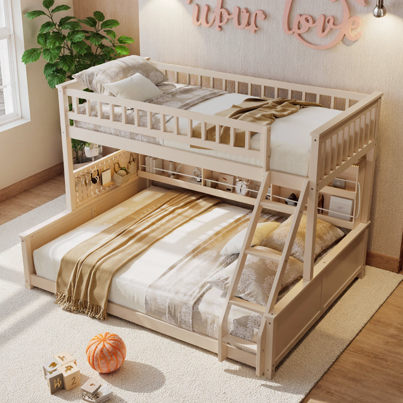 Lit superposé convertible simple au-dessus d'un grand lit avec tablette de rangement, lumières DEL à changement de couleur et panneau perforé