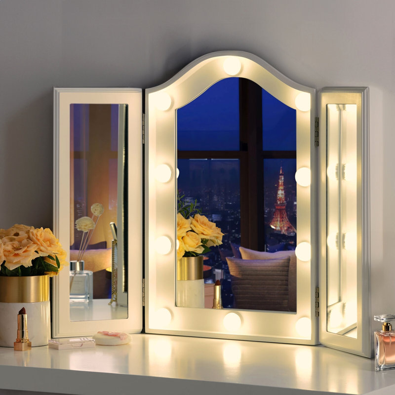Miroir de maquillage à trois volets