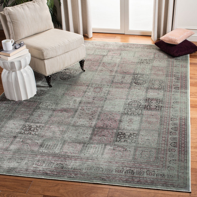 Tapis Lyniya, Rectangle 8 pi 10 po x 12 pi 2 po