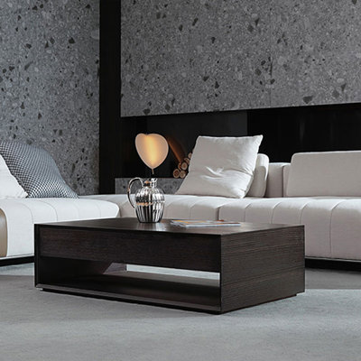 Table basse rectangulaire en bois manufacturé noir