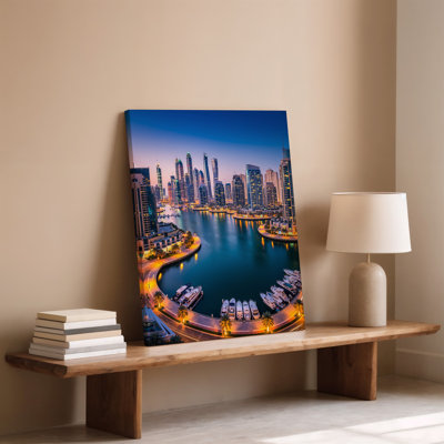 Toile, vue aérienne à couper le souffle de la marina de Dubaï au crépuscule, mettant en vedette un paysage urbain vibrant rempli de gratte-ciels sur toile