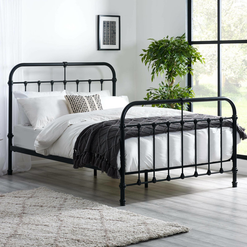Logan Metal Bed, Double (145 x 200.5 cm)