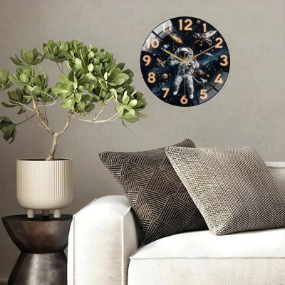 Horloge spatiale avec astronaute et fusées