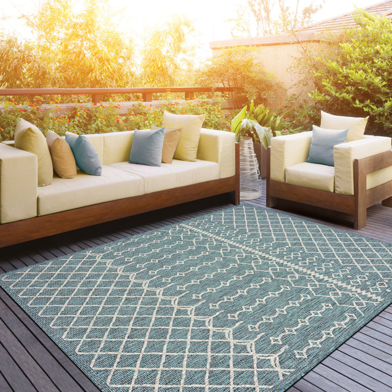 Salter Geometric Durable Performance Ultra-low Flatweave Outdoor Area Rug, Rectangle 7'9" x 9'9"