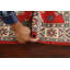 Tapis rouge / vert en laine nouée à la main de conception unique 2 pi 8 po x 4 pi New Age