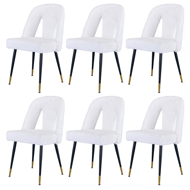 Chaise d'appoint rembourrée Kensley, Fausse fourrure de lapin ivoire