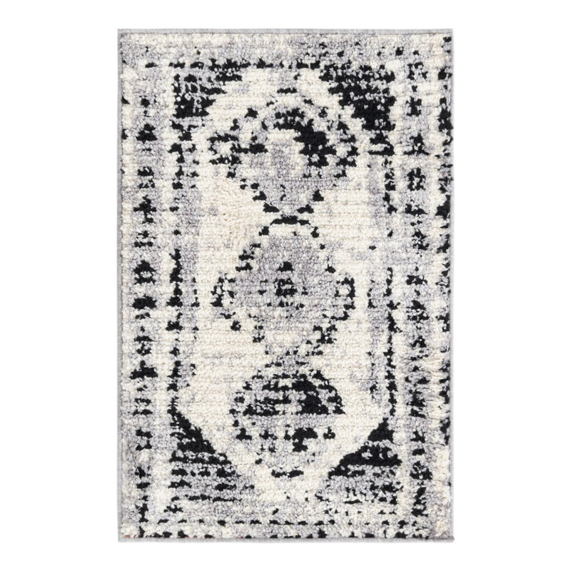 Ithalia Oriental Indoor Rug, Rectangle 2' x 3'