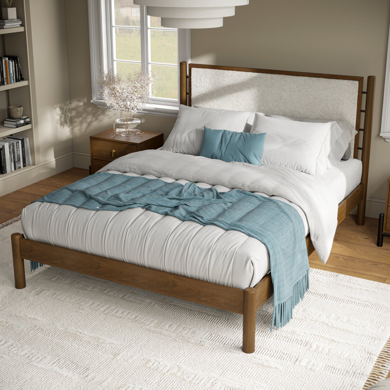 Base de lit tapissier en bois massif Levi, Grand lit
