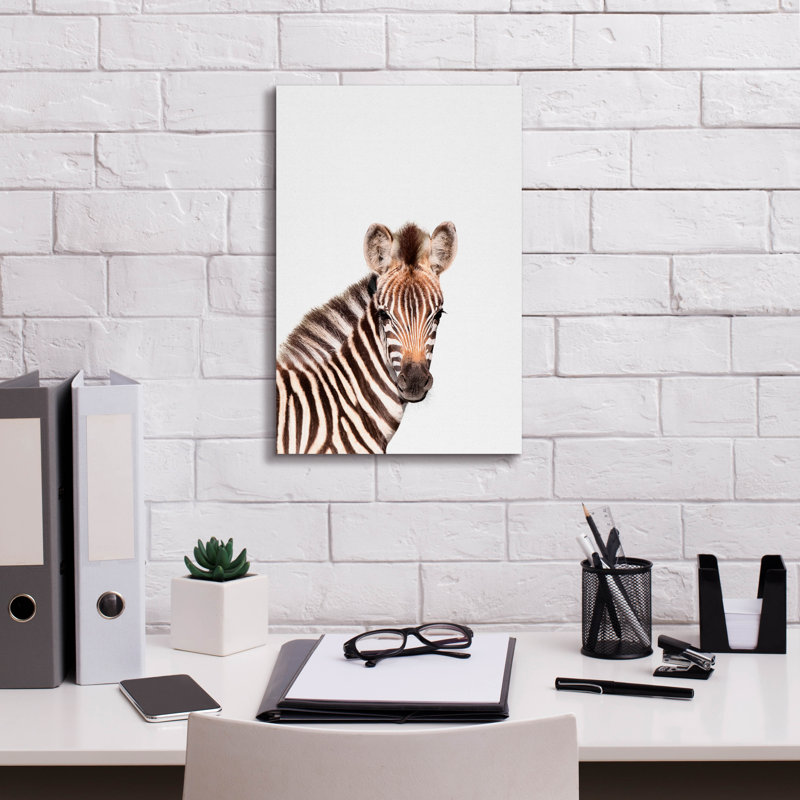 «Baby Zebra» par Tai Prints, H 18 po x l 12 po x P 0,75 po
