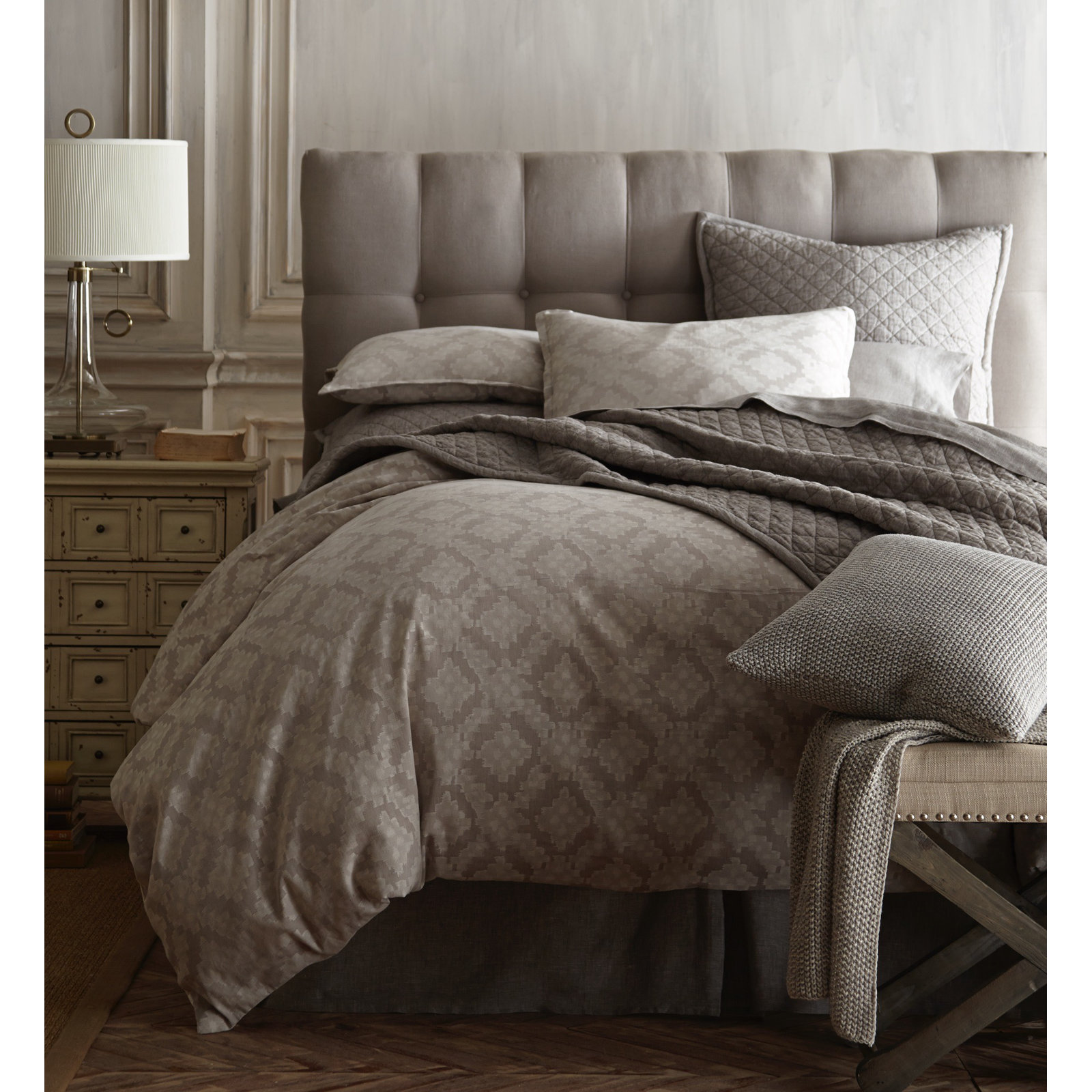 Alajuwon Linen Duvet Cover Set, King Duvet Cover & Insert + 2 Standard Shams