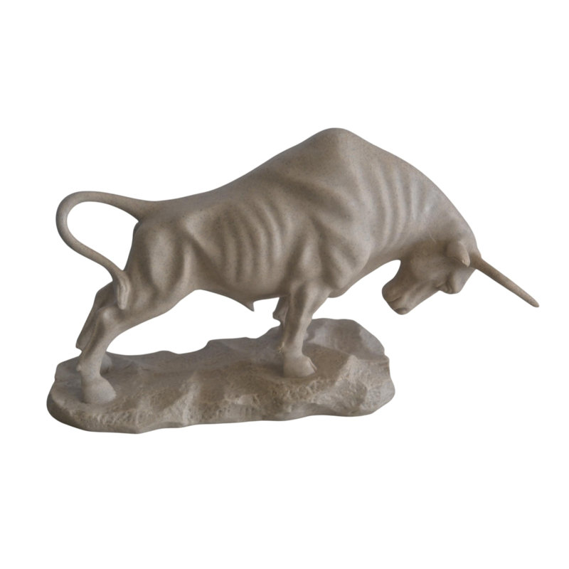 Sculpture taureau en résine sur base rocheuse 14 po x 4 po x H 9 po