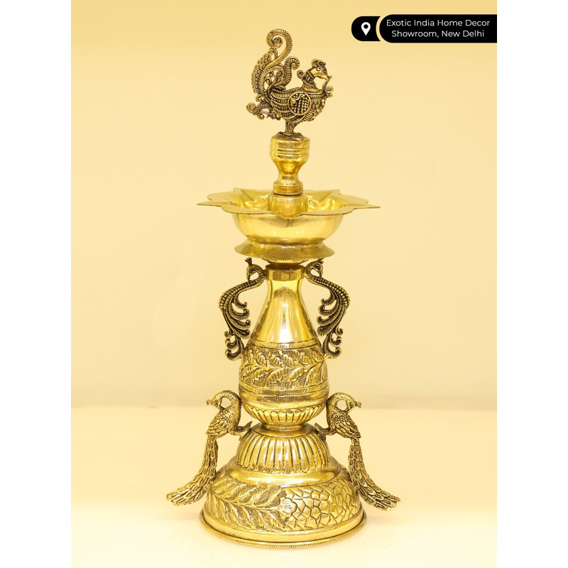 Lampe 11 po à motif de paons de 11 po en laiton