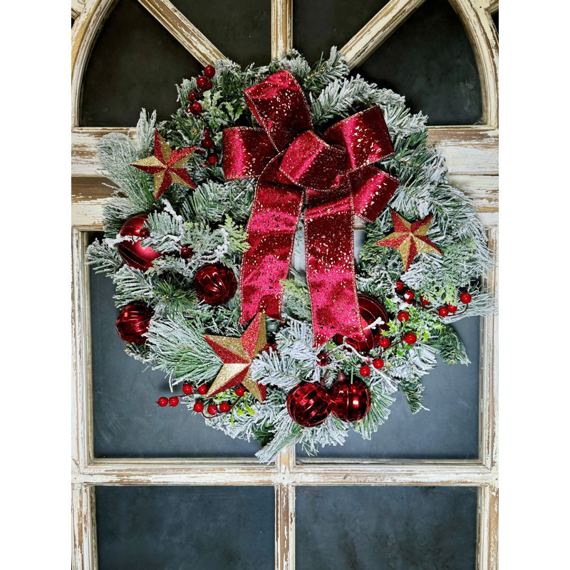 Noël floqué artificiel avec ruban rouge et ornements