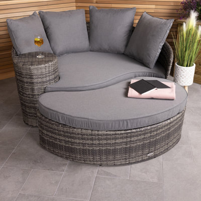 Minerville 158cm Wide Outdoor Patio Daybed with Cushions